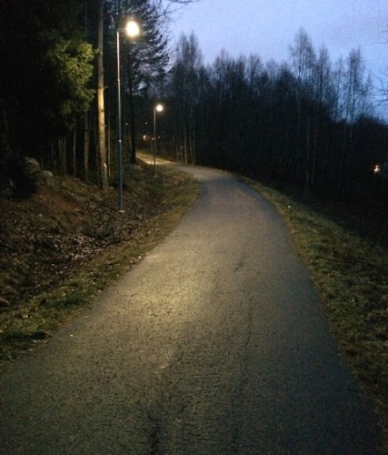 Energisnål (20 watt) gång- och cykelväg i Sundsvall