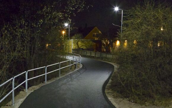 Gång- & cykelväg, Länsmansvägen Upplands-Väsby