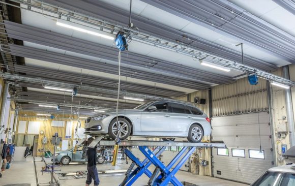 Bilprovningen i Rissne uppgraderar till LED-belysning