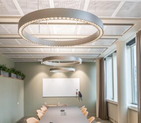 Hälsosam och produktiv arbetsmiljö hos Castellums kontor med MondeVerde belysning